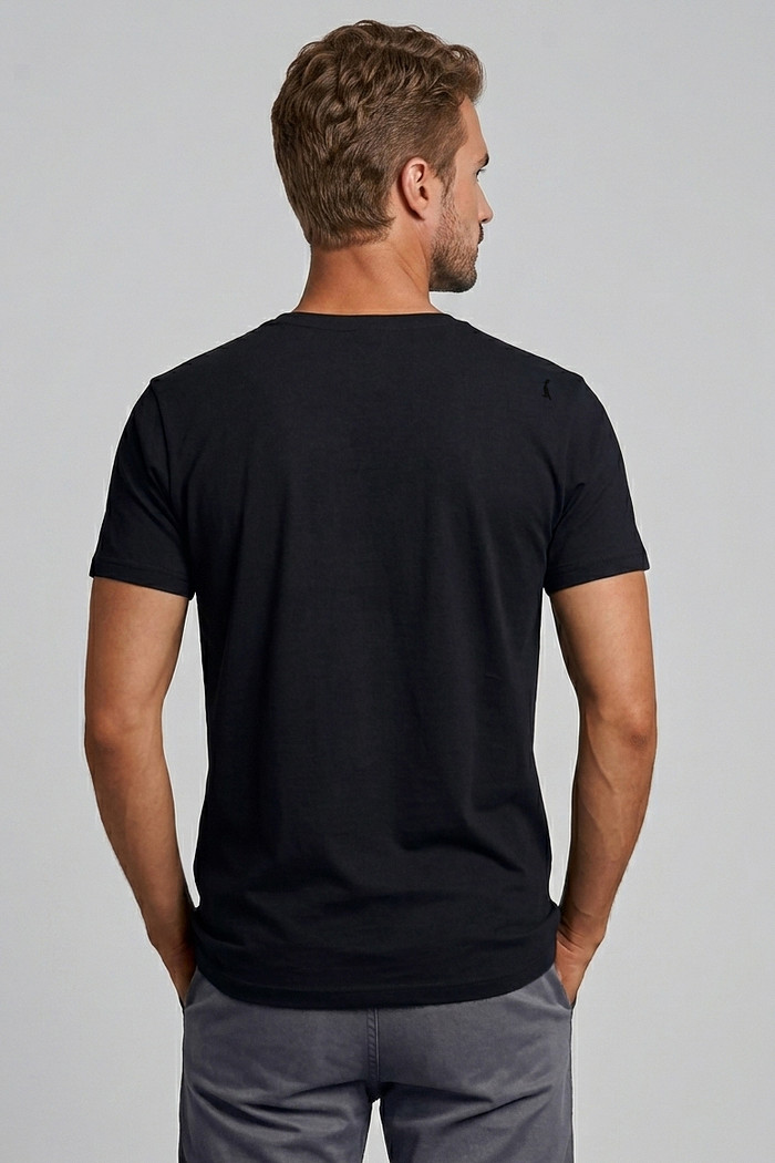 Camiseta Reserva Masculina Regular Cotton Comfort Preta Costas