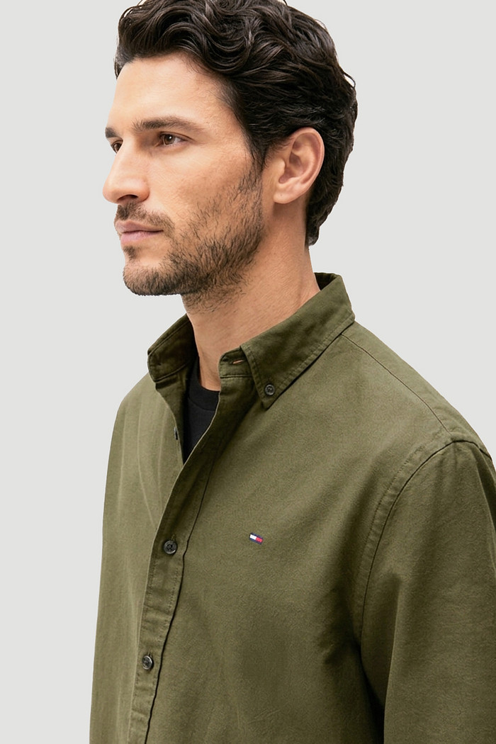 Camisa Tommy Jeans ML Masculina Regular Fit Oxford Shirt Verde Militar