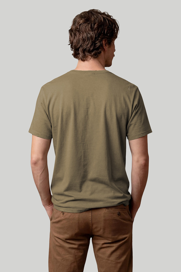Camiseta Reserva Regular Cotton Comfort Verde Militar Costas
