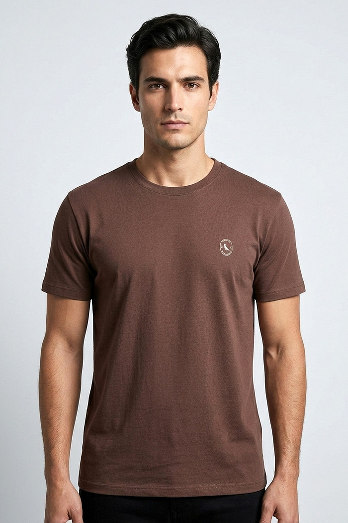 Camiseta Reserva Regular Estampada Be Yourself Marrom