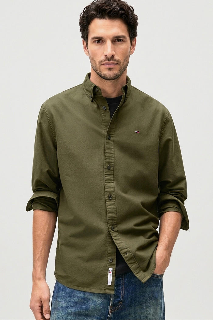 Camisa Tommy Jeans ML Masculina Regular Fit Oxford Shirt Verde Militar