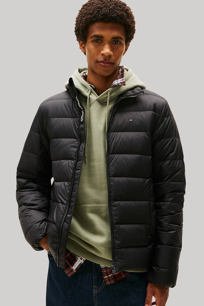 Jaqueta Tommy Jeans Masculina Relaxed Fit LT Down Jacket Preta Frente