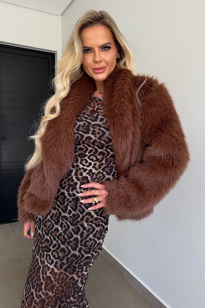 Casaco de Pelo Alto Marrom