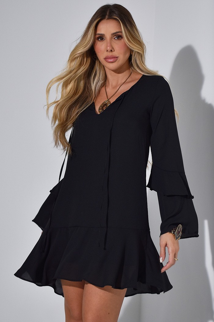 Vestido Amplo Manga Longa Com Babado Preto