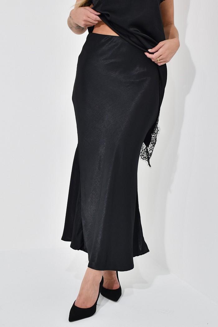 Saia Midi Cetim Cloe Preto