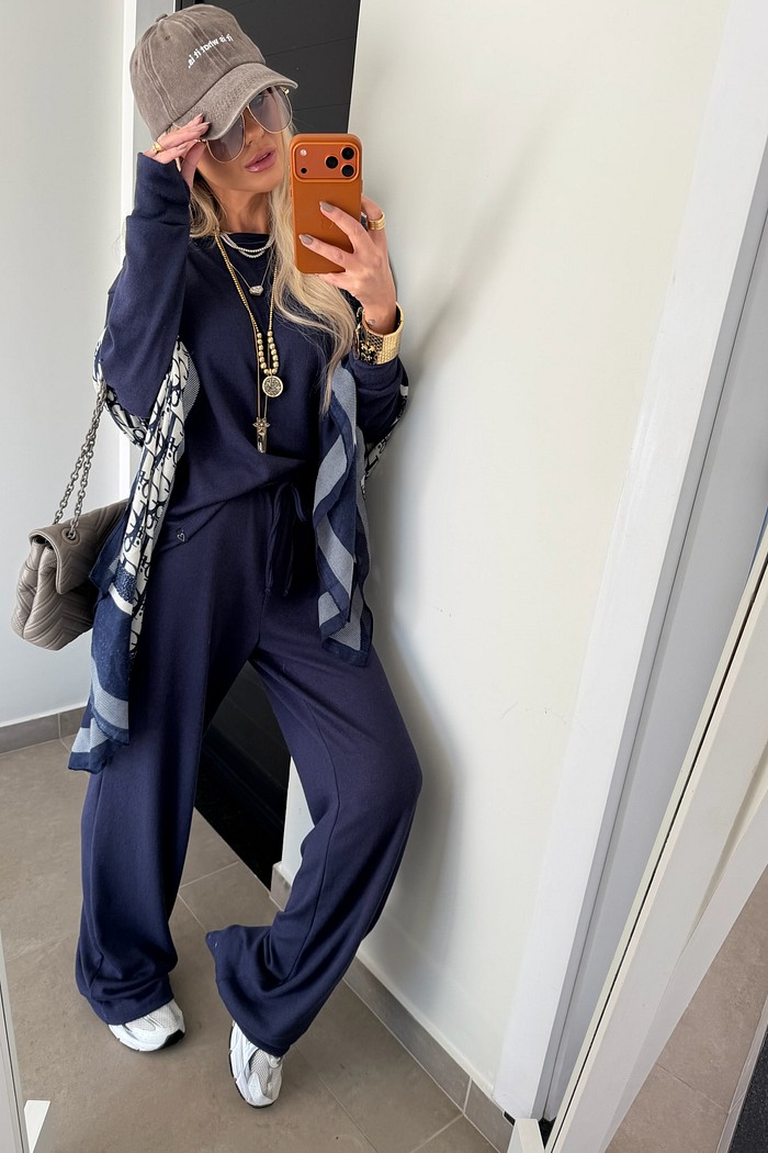 Calça Reta de Lanzinha Azul Marinho