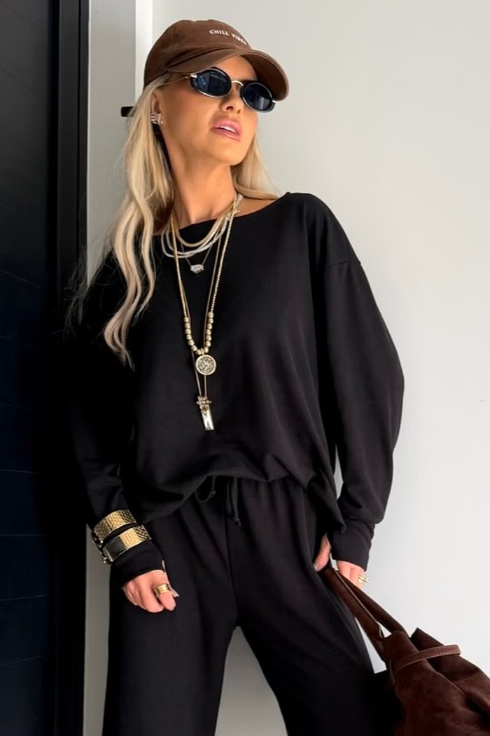 Blusa Ampla De Lanzinha Preta