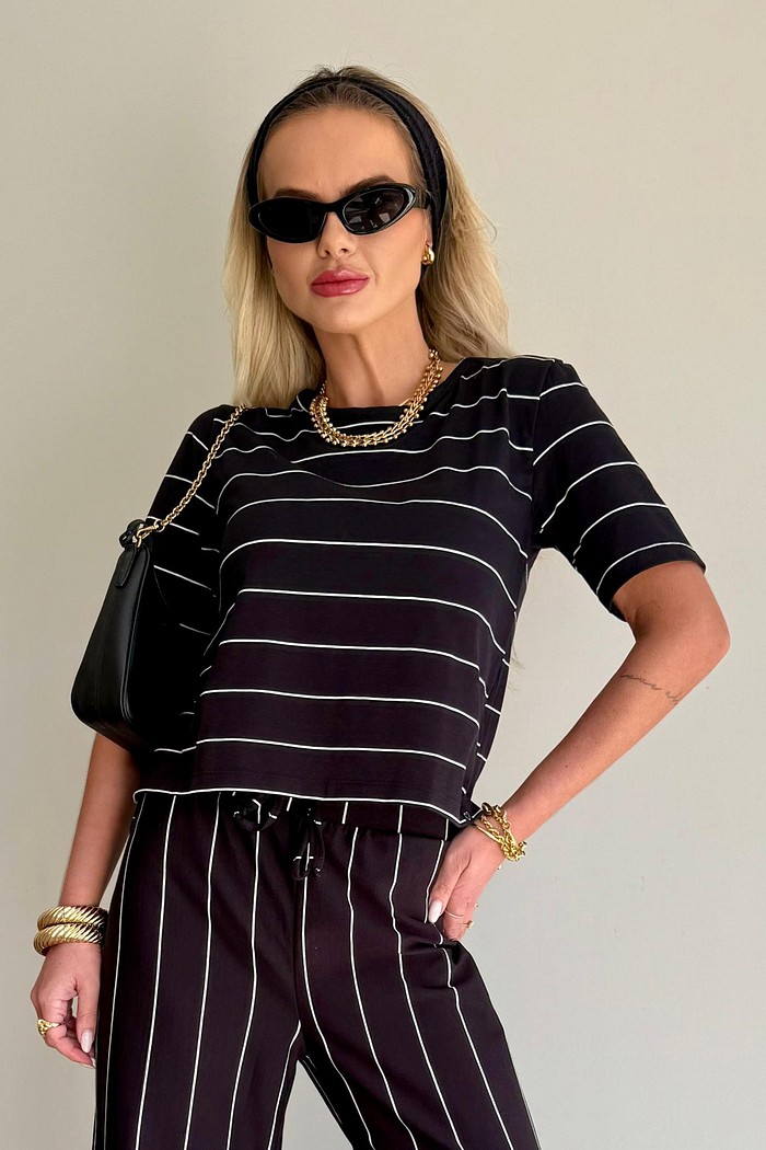 Blusa Malha Listras Preta