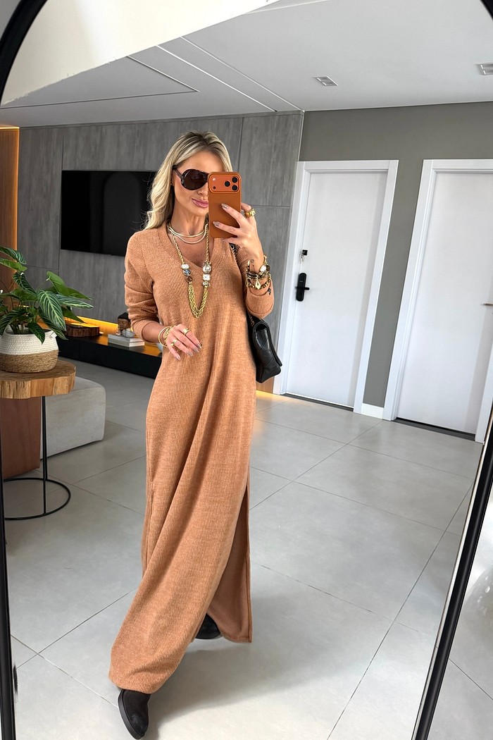 Vestido Gola V Longo Tricot Camel