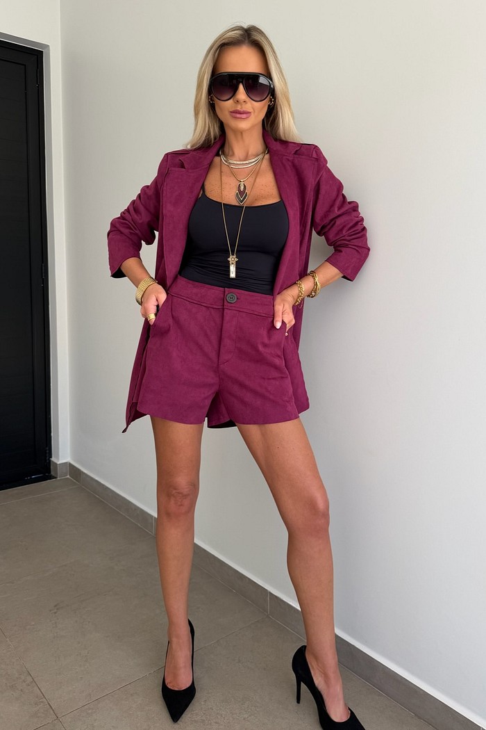 Shorts Suede Bordô