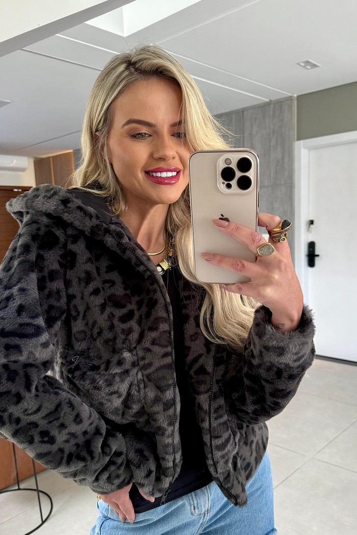 Casaco Pelo Animal Print Cinza