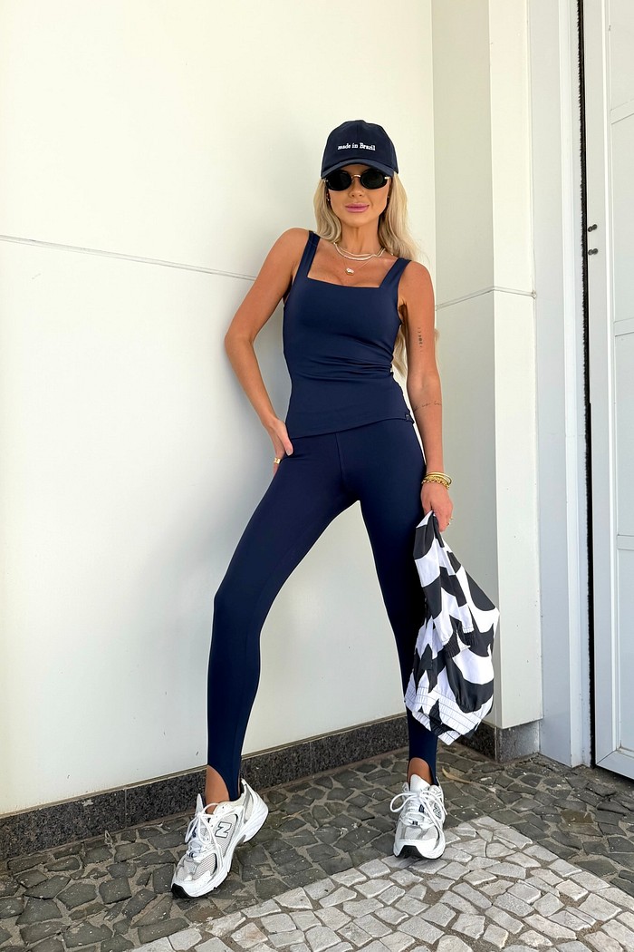 Blusa Decote Quadrado Lifestyle Azul Marinho