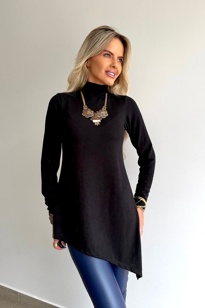 Blusa Assimétrica Lanzinha Preta