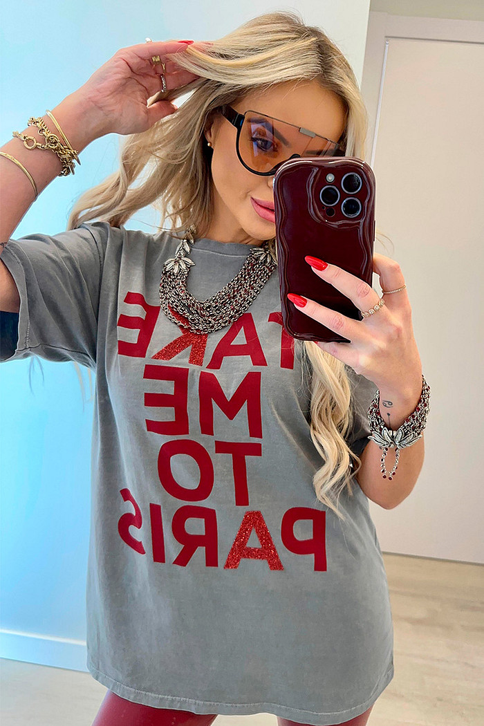 T-Shirt Alongada Take Me To Paris Cinza com estampa Vermelha