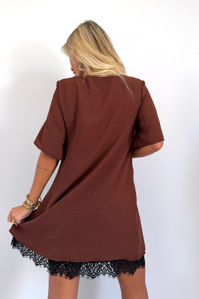 Vestido Curto Manga Curta com Renda Marrom Café
