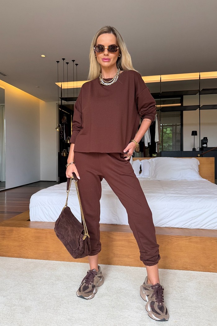 Blusa de Moletom Gola Redonda Marrom