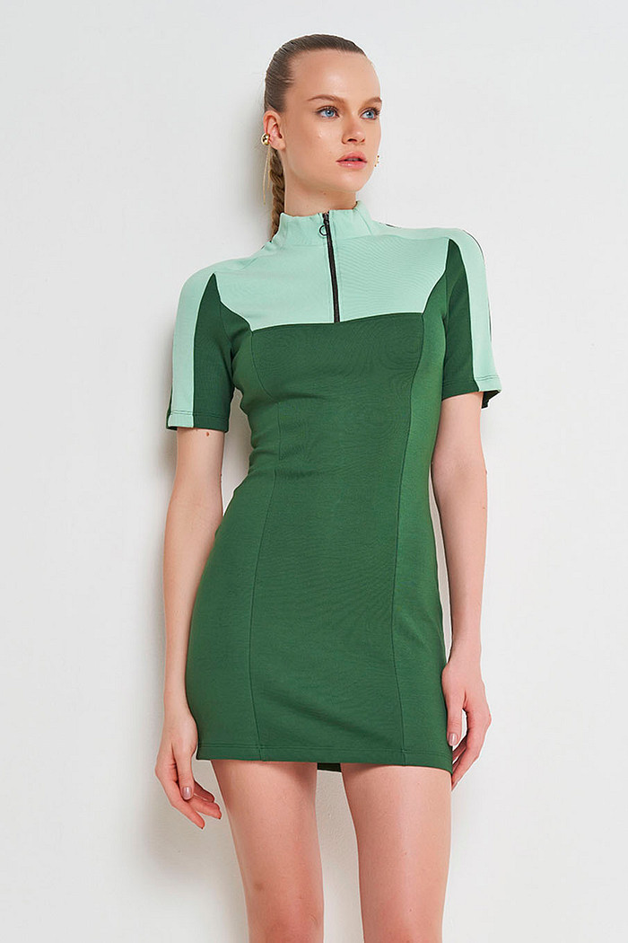 Vestido Reto com Zíper Verde Bryant Colcci 0445700564