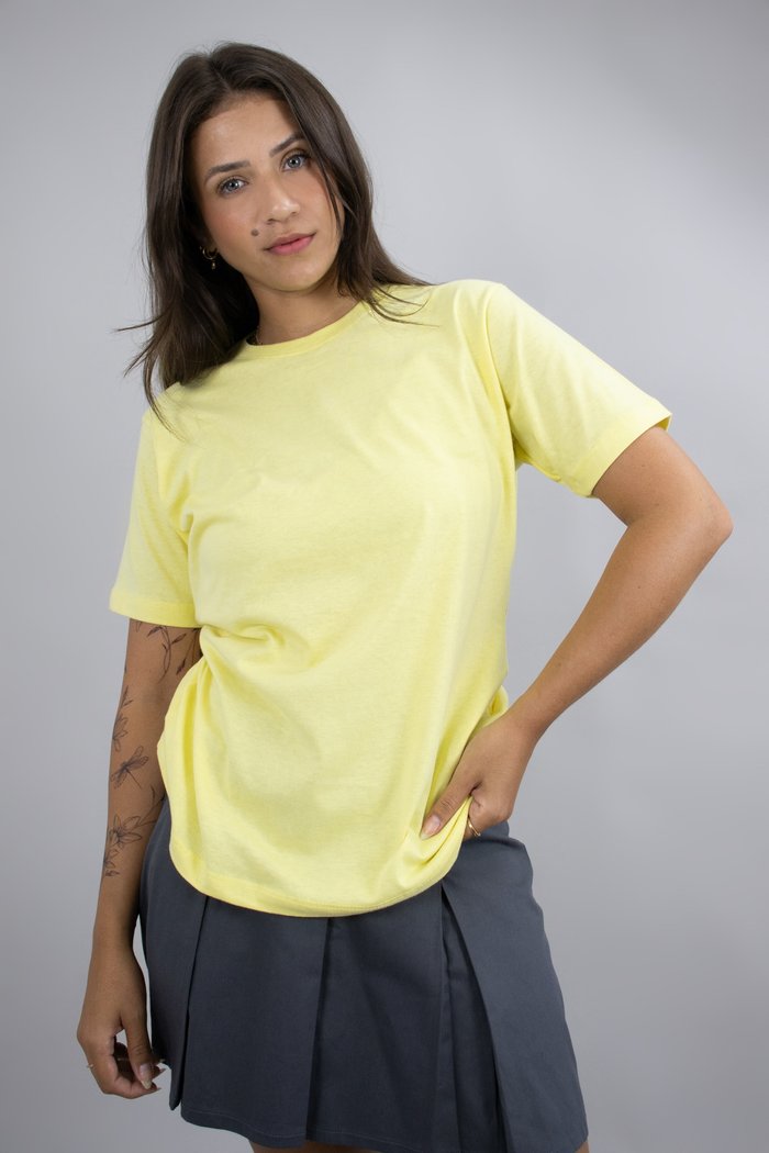 T-shirt Tradicional Lisa Amarelo Luxo Urbano