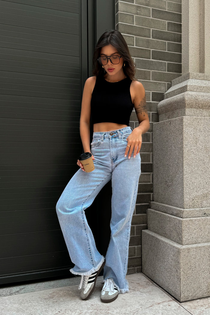 Regata Cropped Canelada Preto Luxo Urbano