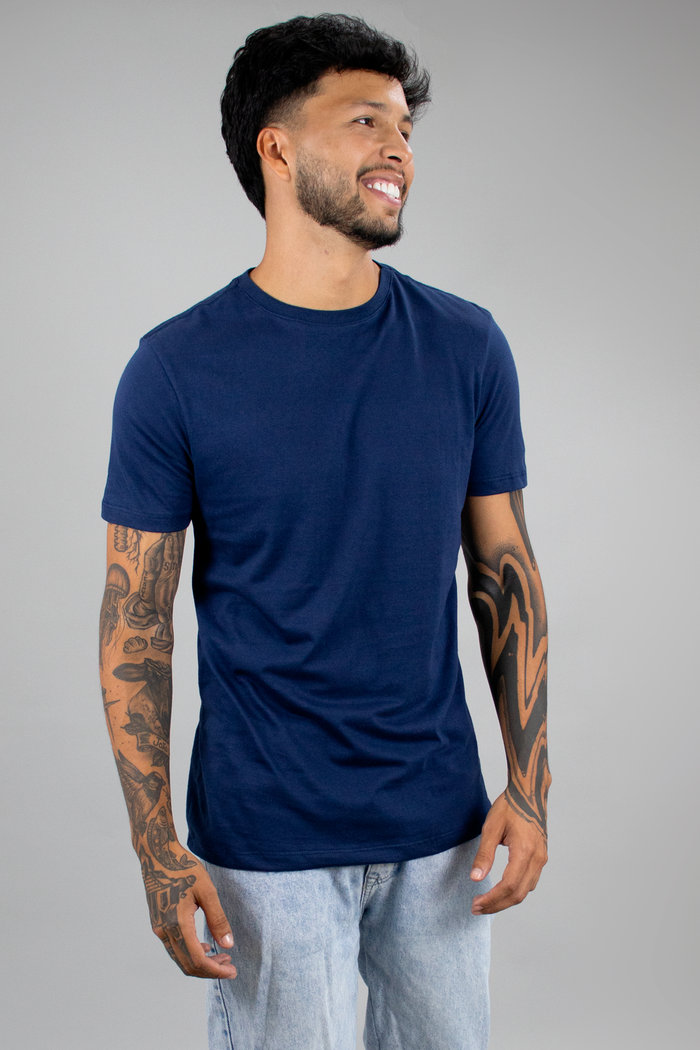 T-shirt Tradicional Masculina Marinho Luxo Urbano