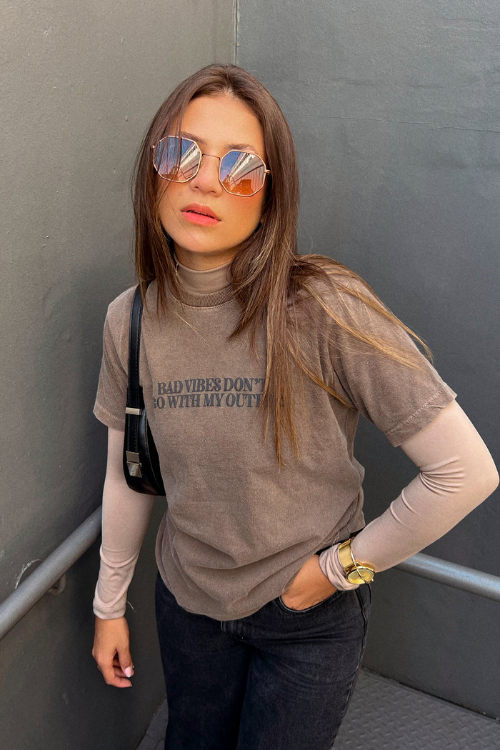 T-shirt Bad Vibes Luxo Urbano