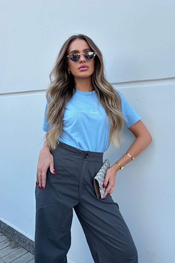 T-shirt Bordada Mon Amour Luxo Urbano