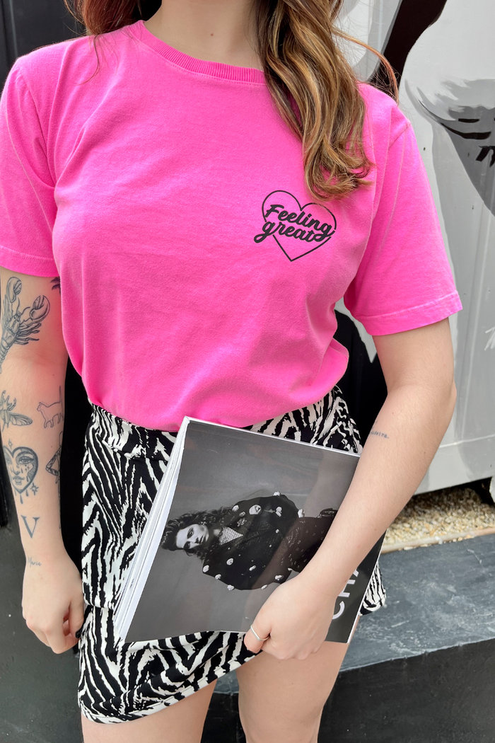 T-shirt Feminina Feeling Luxo Urbano