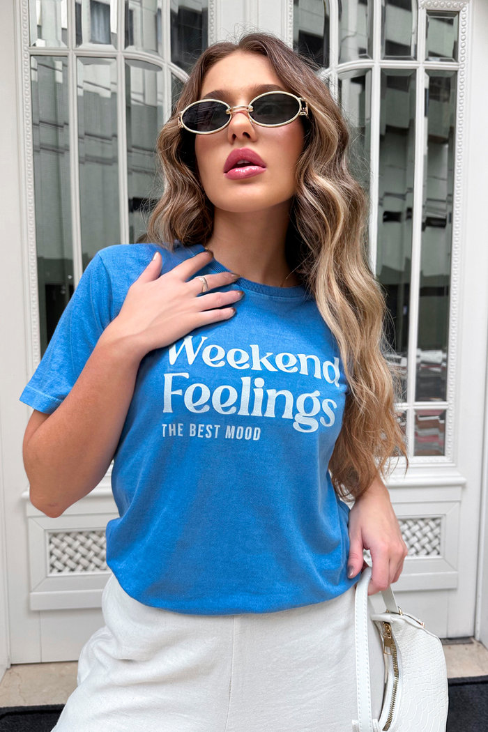 T-shirt Feminina Weekend Feelings Luxo Urbano