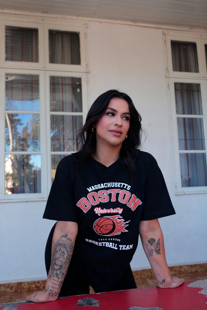 T-shirt Feminina Boston Luxo Urbano