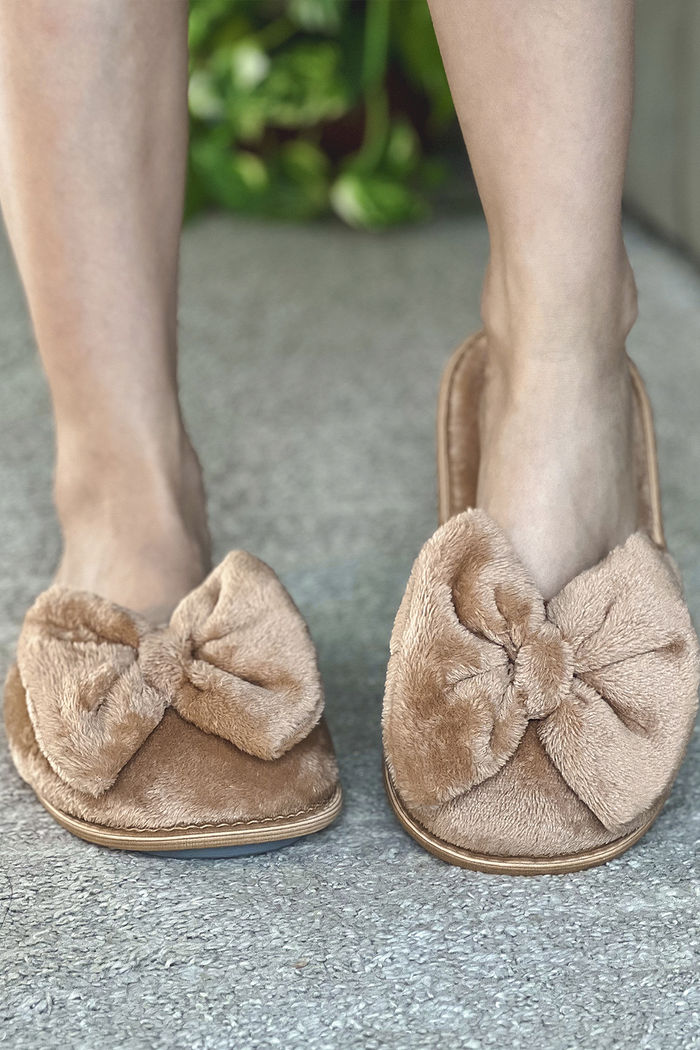 CHINELO PANTUFA LAÇO CARAMELO