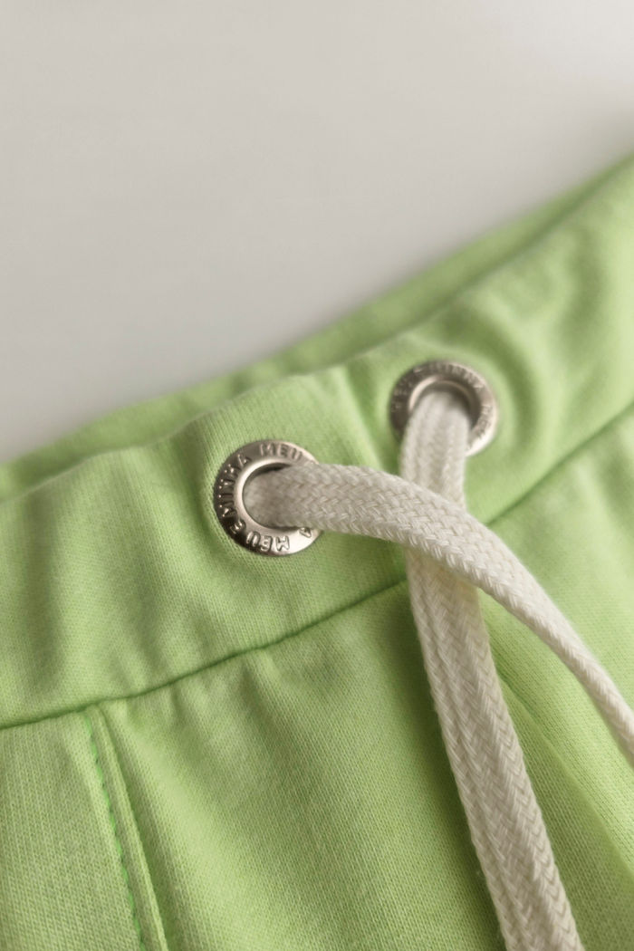 SHORTS UNISSEX VERDE CLARO