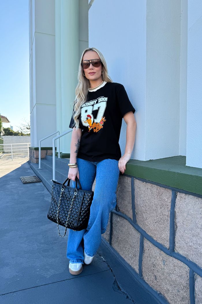 Camiseta Retrô - Scooby Doo DTF - Preta