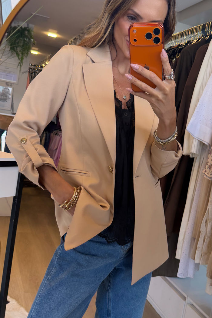 Blazer Longo Drama Signature Alfaiataria Premium com Martingale 1 botão cor Nude