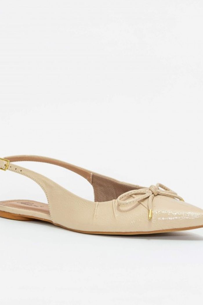 Chanel em Verniz Delicado Amêndoa