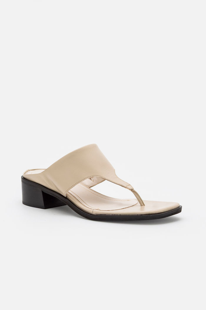 Mule Minimalista em Couro com Salto Bloco Off White