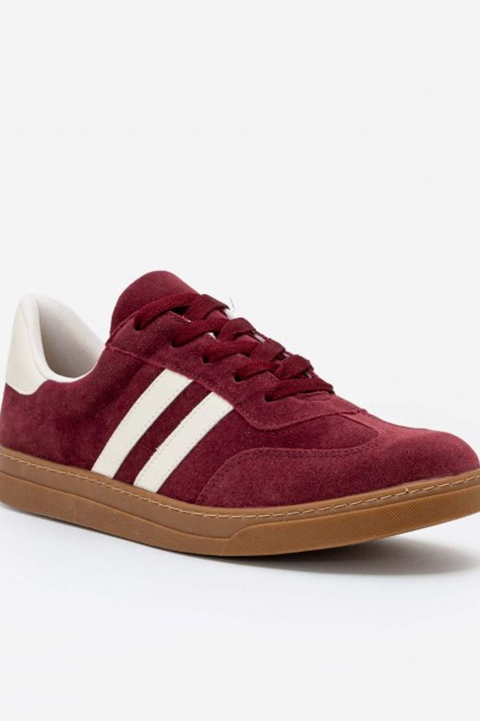 Tênis Casual em Camurça Bordo