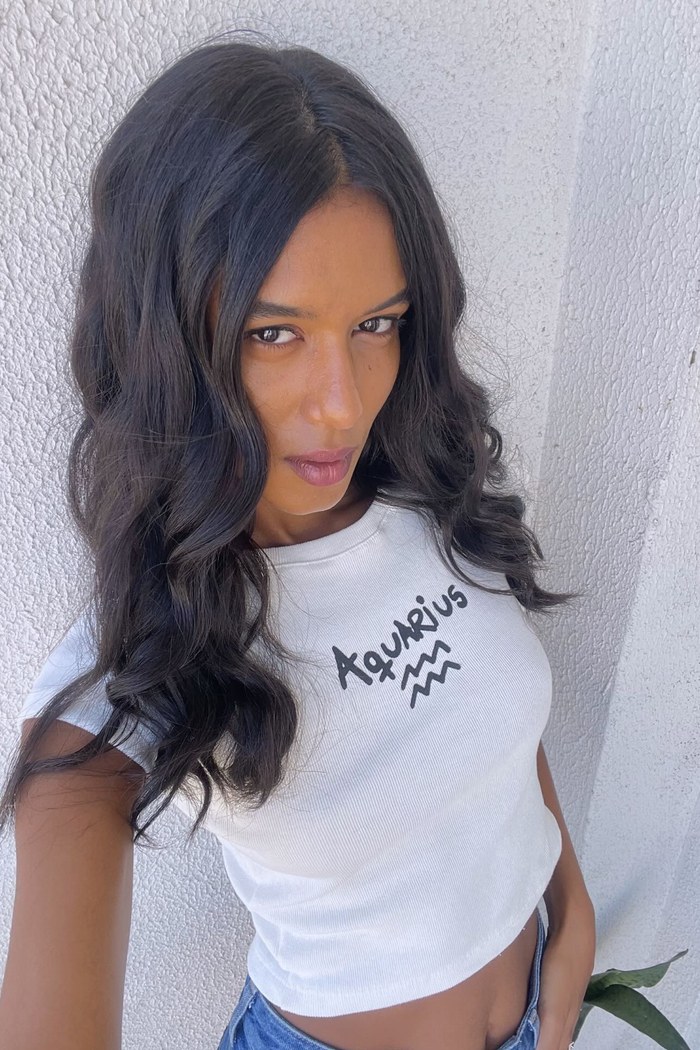 baby tee cropped zodiac aquarius mundo lolita