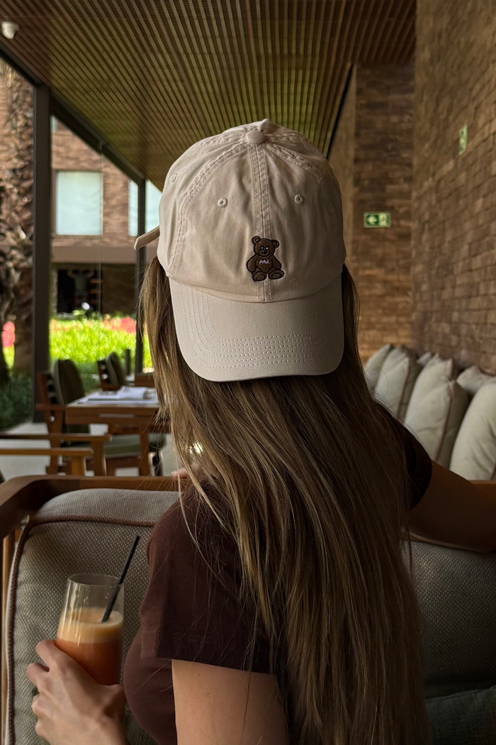 boné teddy bear bege mundo lolita