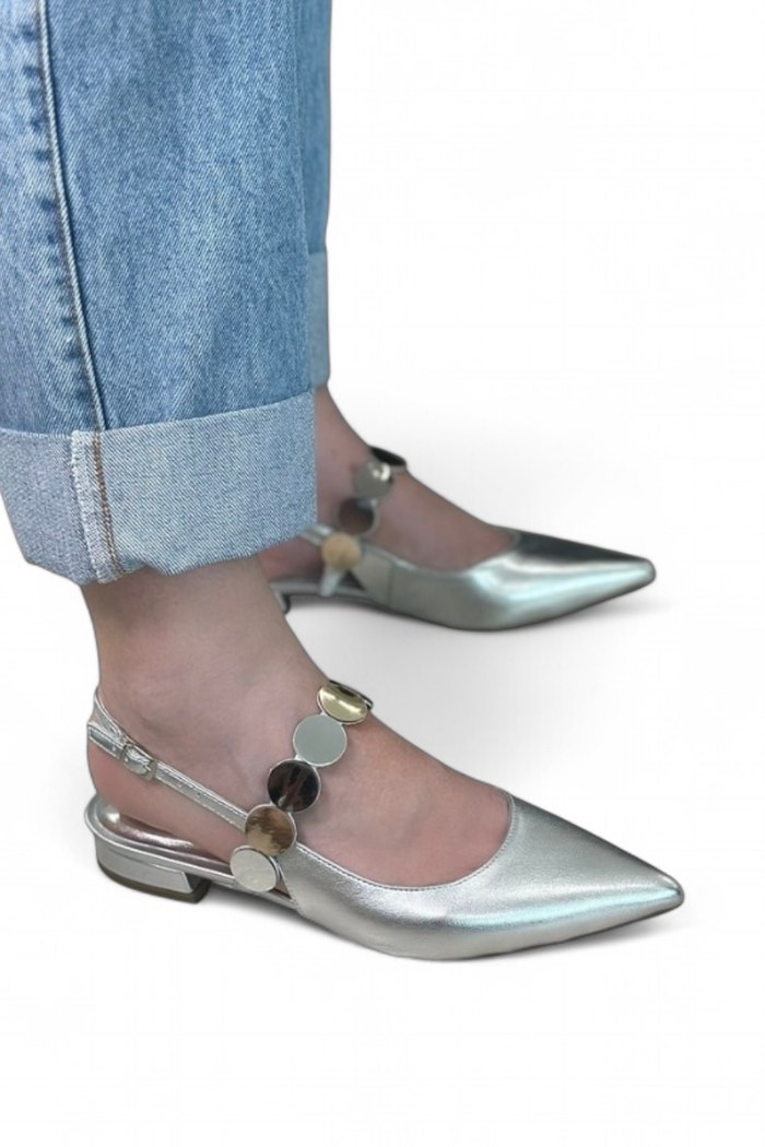 ADORA - SAPATILHA SLINGBACK DETALHES PRATA VELHO
