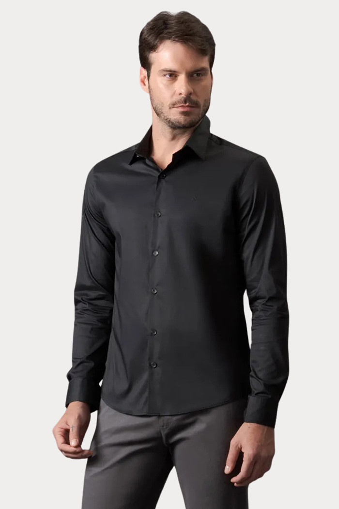 Camisa Calvin Klein Jeans Slim Fit Logo Básico CK Preta