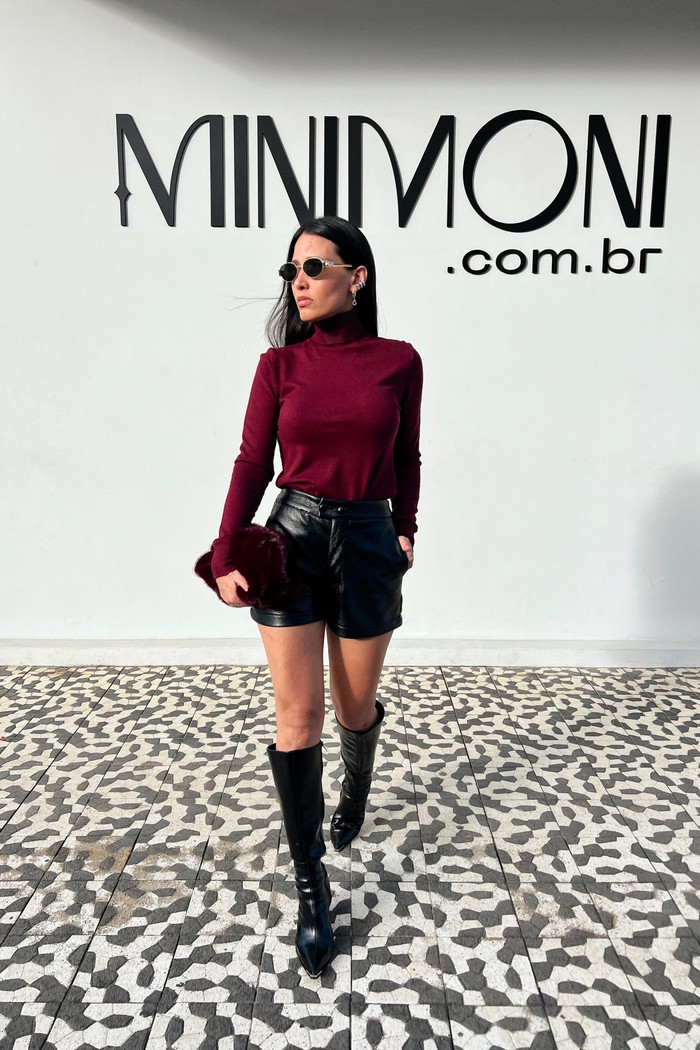 Shorts Couro Preto Soft Maitê - MiniMoni