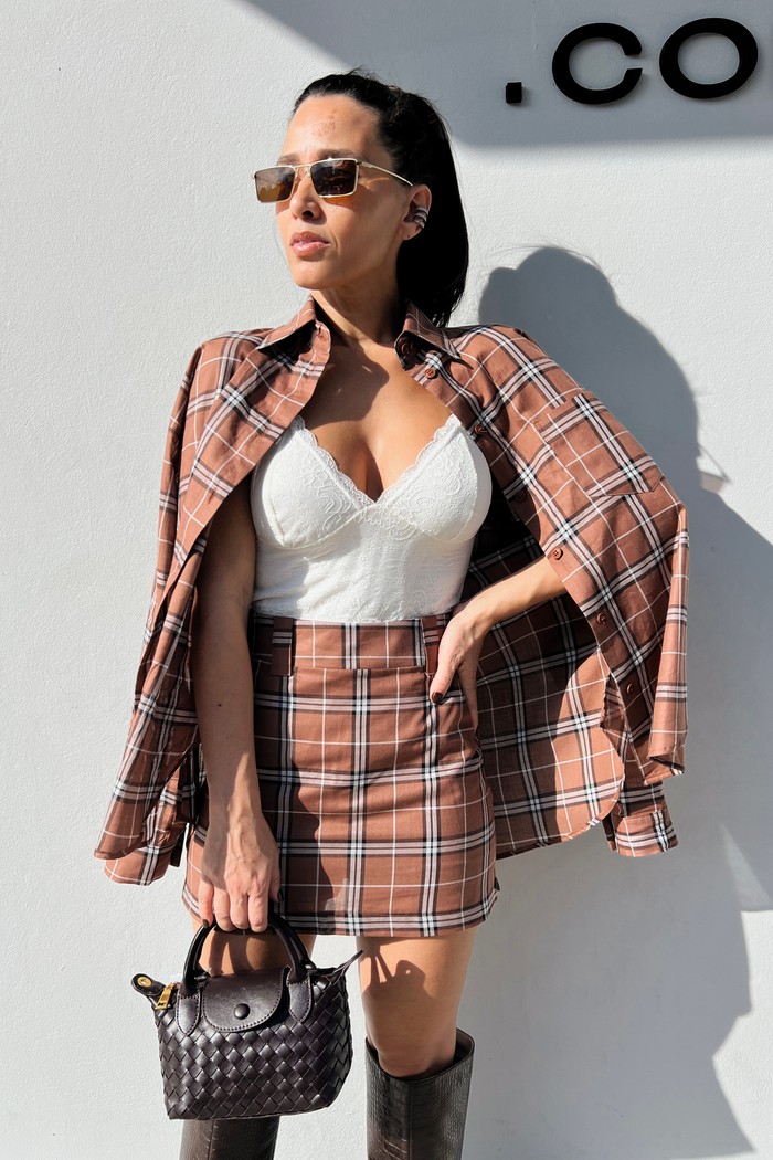 Shorts Saia Xadrez  Burberry Sienna - MiniMoni