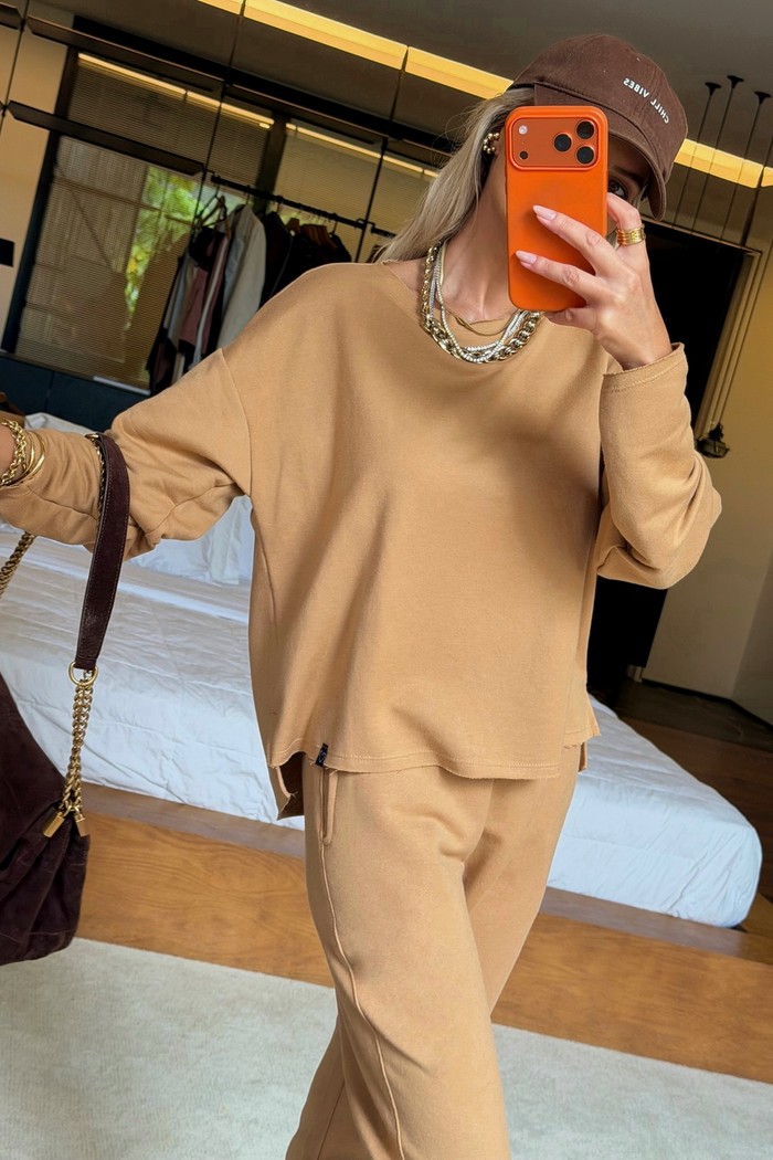 Blusa de Moletom Gola Redonda Camel