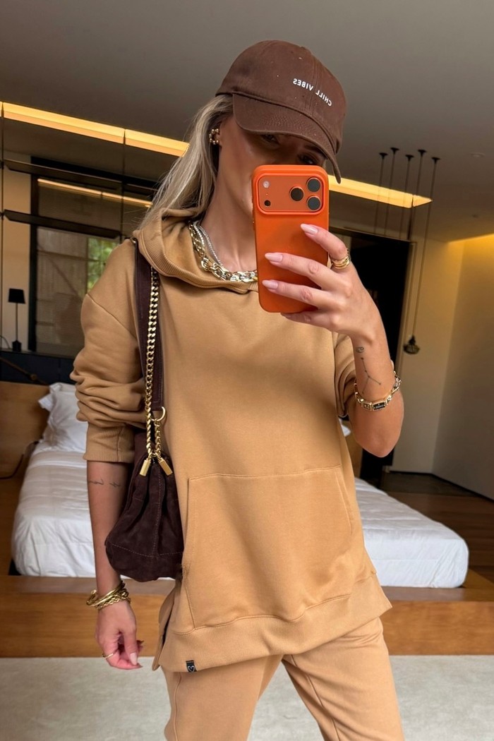 Moletom Maxi Peluciado com Bolso Camel