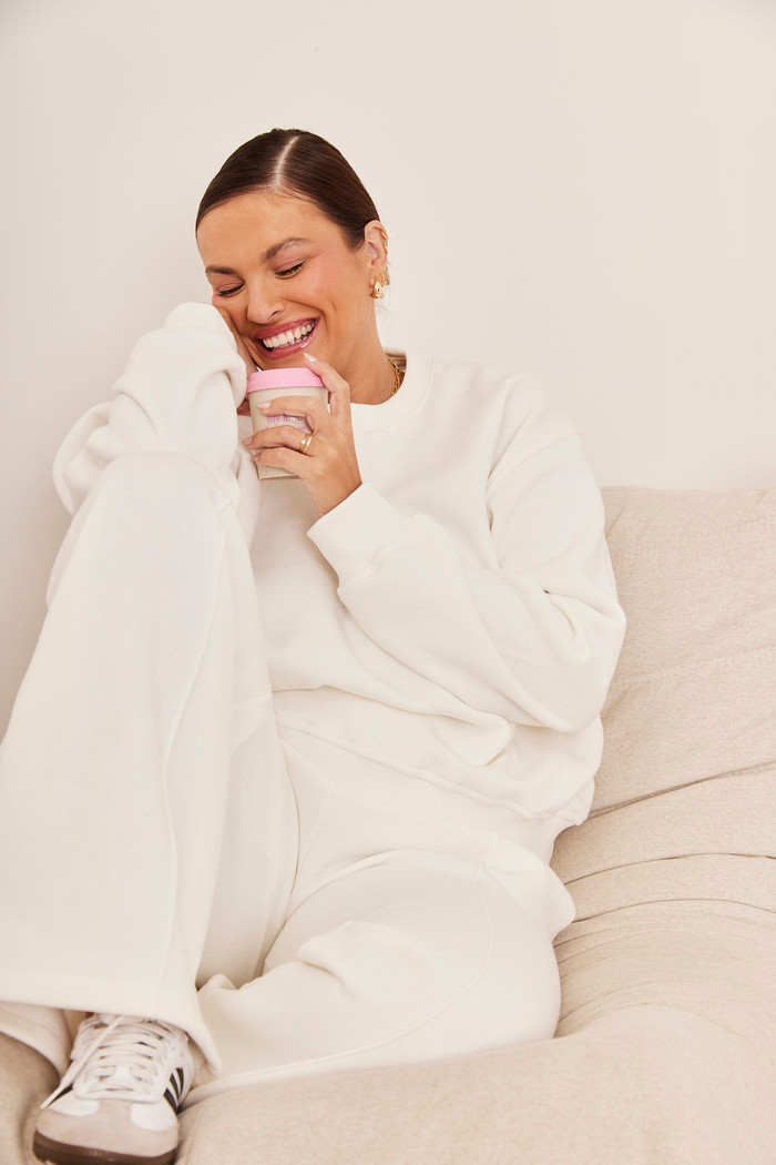 CASACO DE MOLETOM PREMIUM TALI OFF WHITE