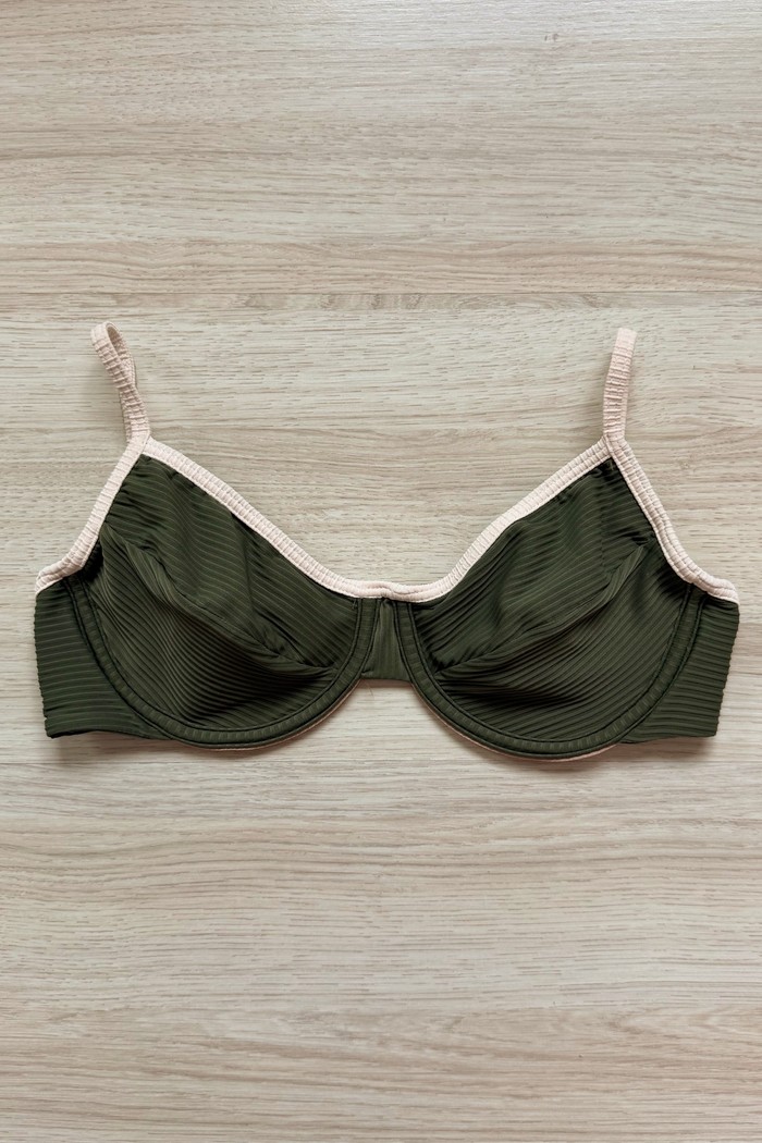 TOP DE BIQUÍNI MEIA TAÇA GABI MILITAR+OFF