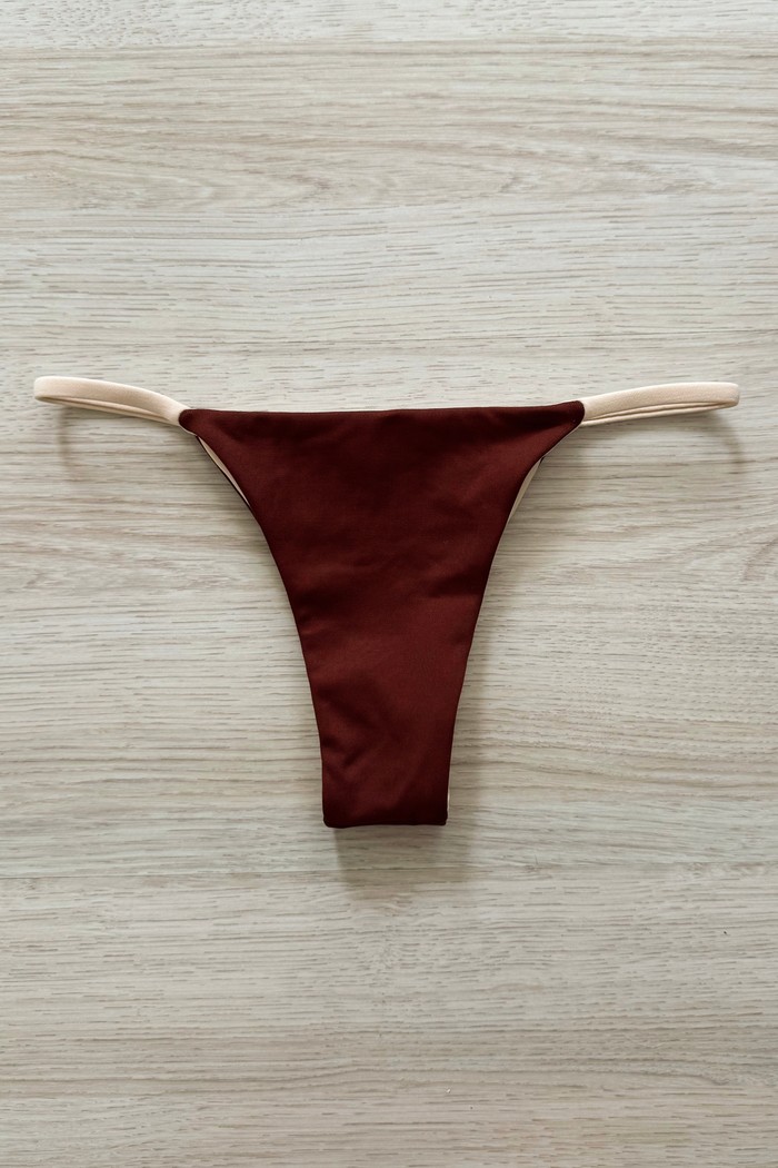 CALCINHA DE BIQUÍNI DUPLA FACE KIM NOZ+OFF