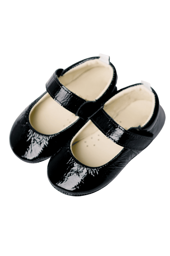 SAPATILHA BEBÊ LUIZA PRETO VERNIZ