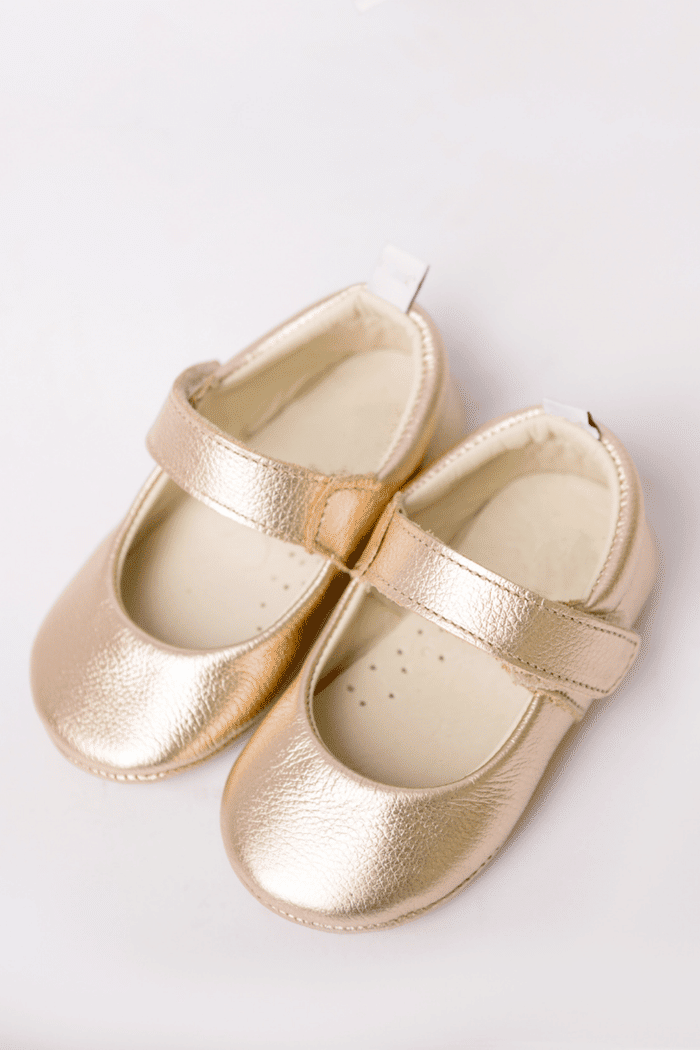 SAPATILHA BEBÊ LUIZA DOURADA