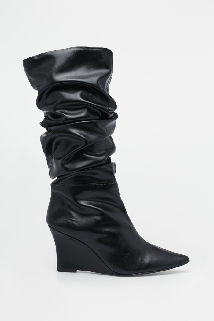 Bota Slouchy Thaise Preta